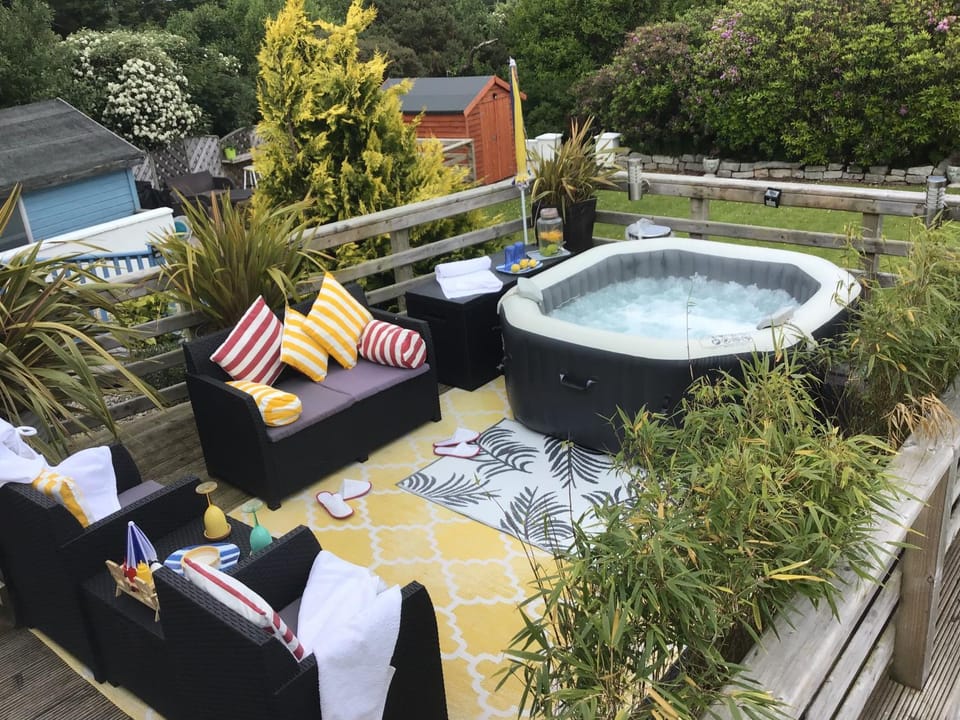 Natural landscape, Hot Tub