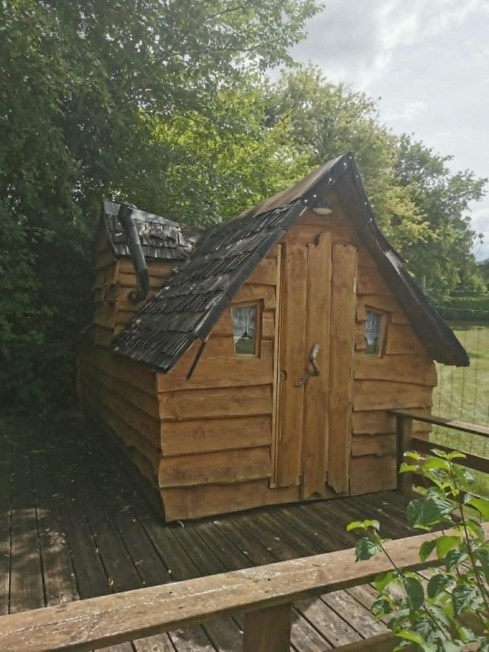 Camping du Pontis Campground/ 
RV Resort in Nouvelle-Aquitaine