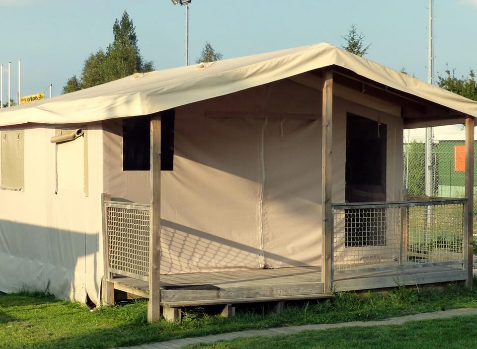 Camping du Pontis Campground/ 
RV Resort in Nouvelle-Aquitaine