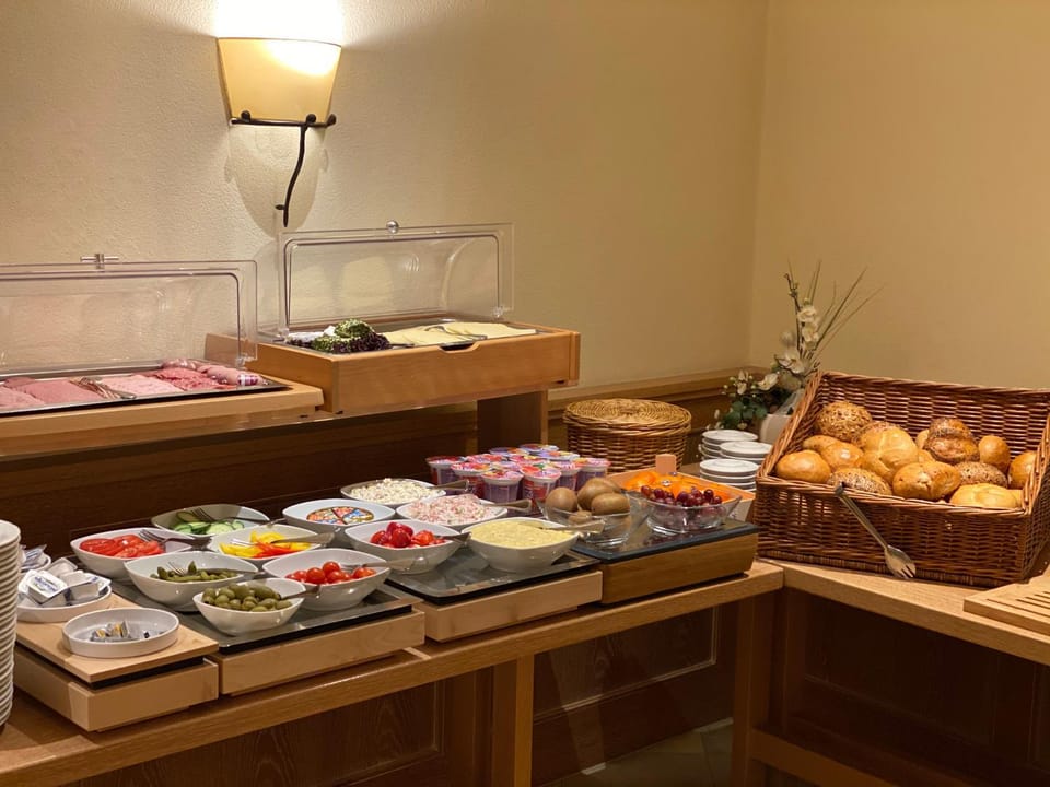 Buffet breakfast