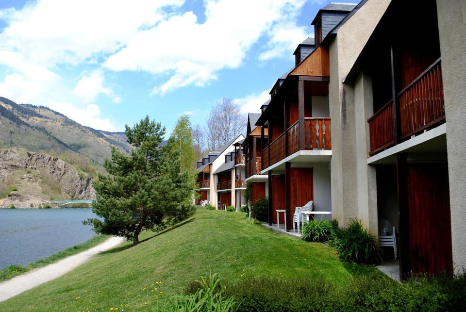 Garden, Balcony/Terrace, Lake view