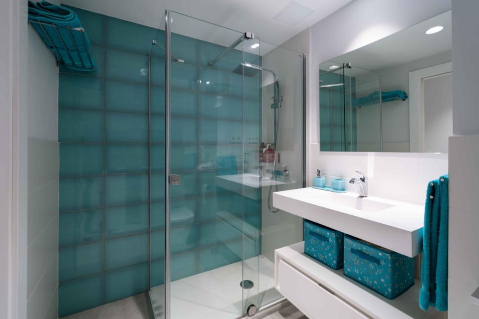 Shower, Bathroom