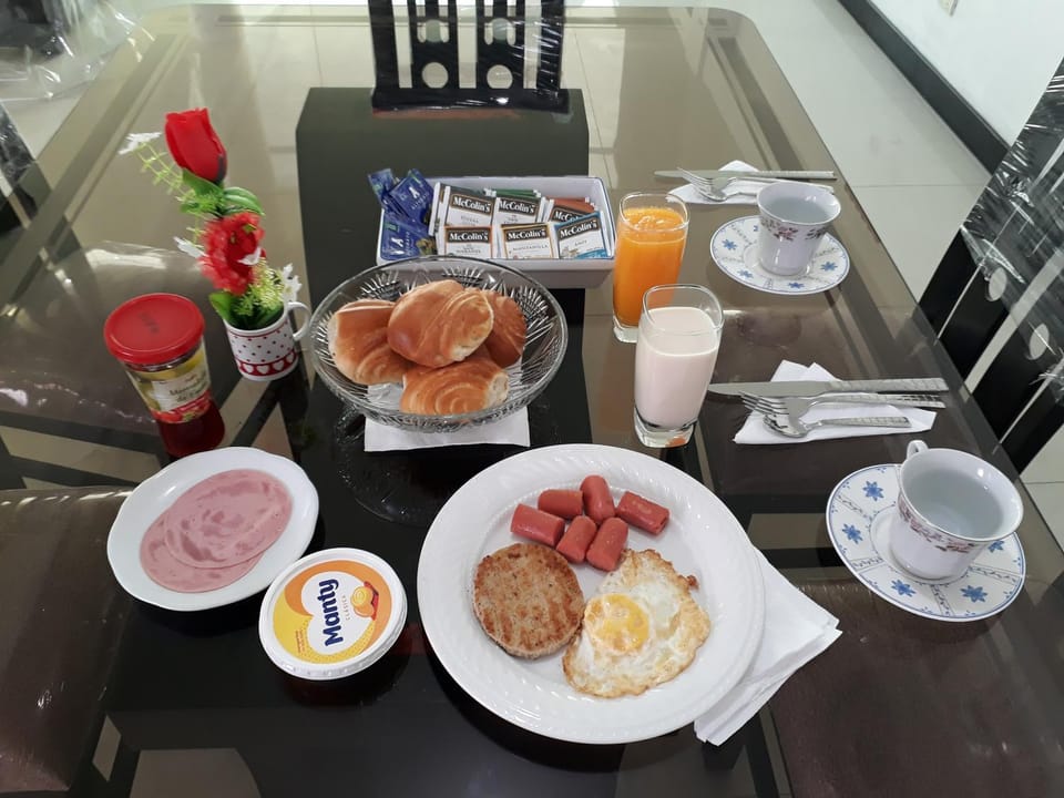 Food and drinks