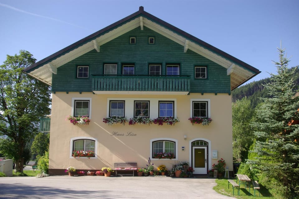 Appartement "Haus Lisa" in Ramsau am Dachstein Apartment in Salzburgerland