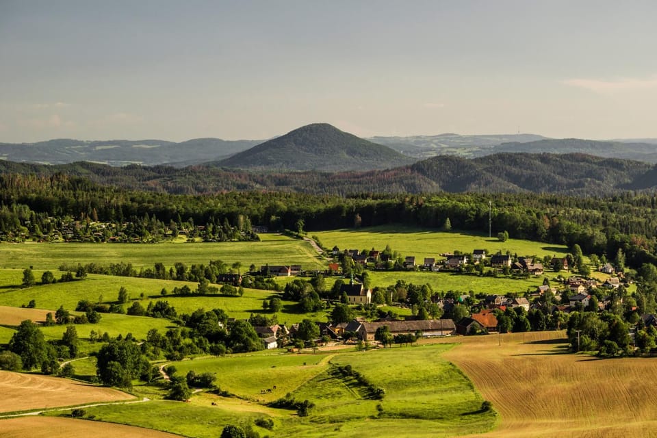 Neighbourhood, Natural landscape, Hiking