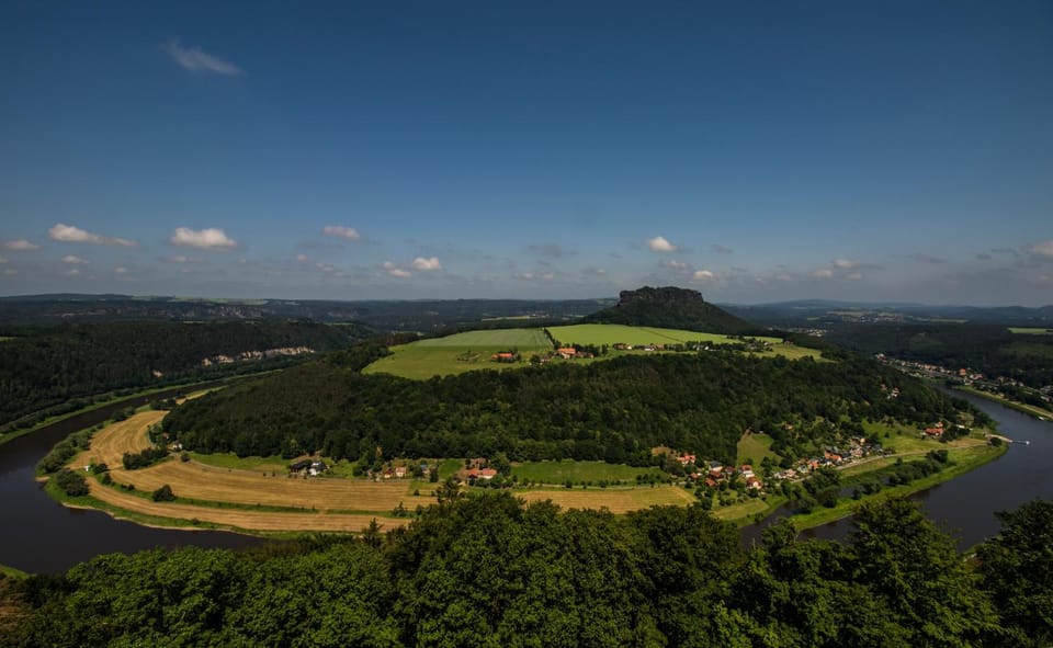 Nearby landmark, Natural landscape, Hiking