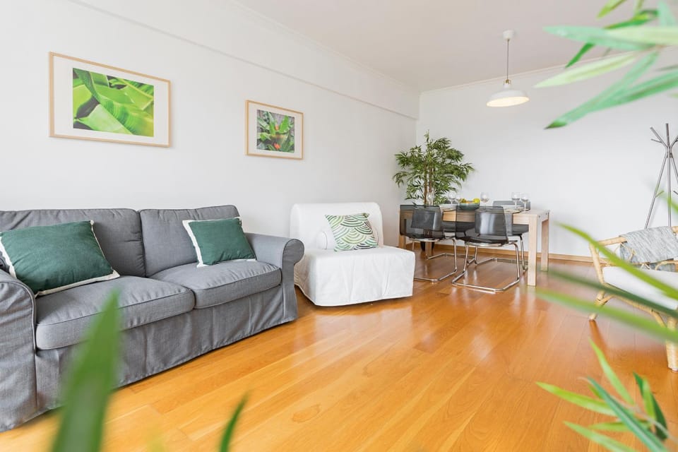 Living room, Seating area, Dining area, Area and facilities