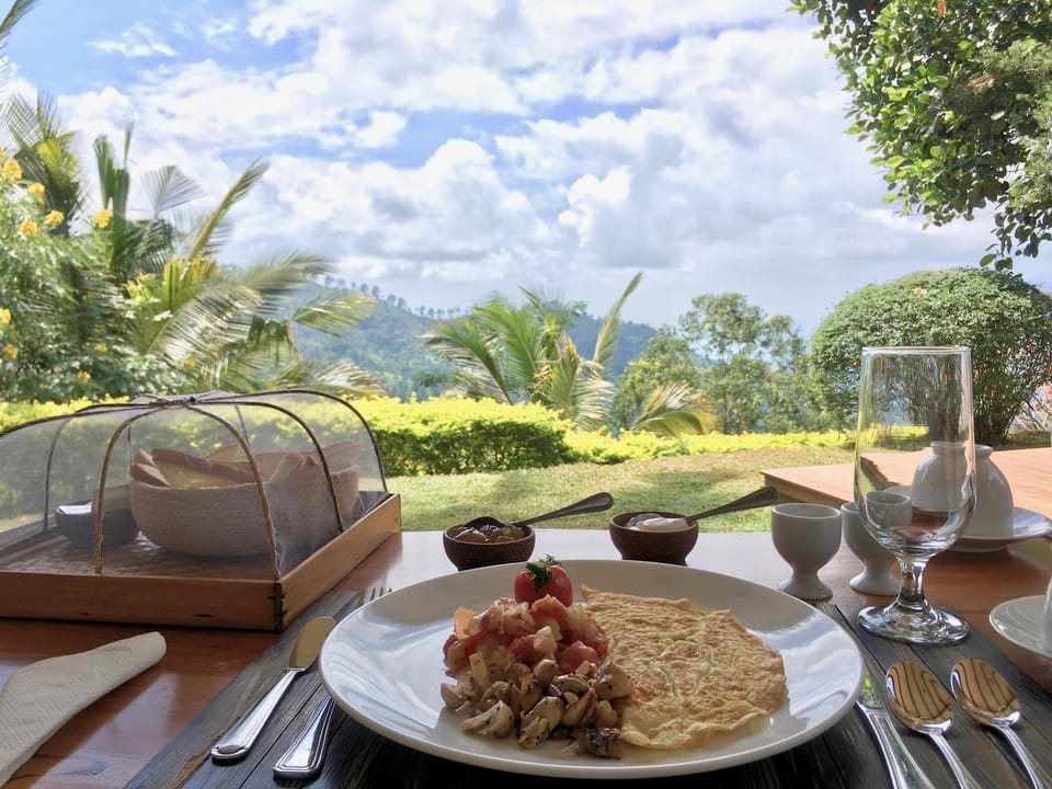 Food and drinks, Garden view, Mountain view, Continental breakfast