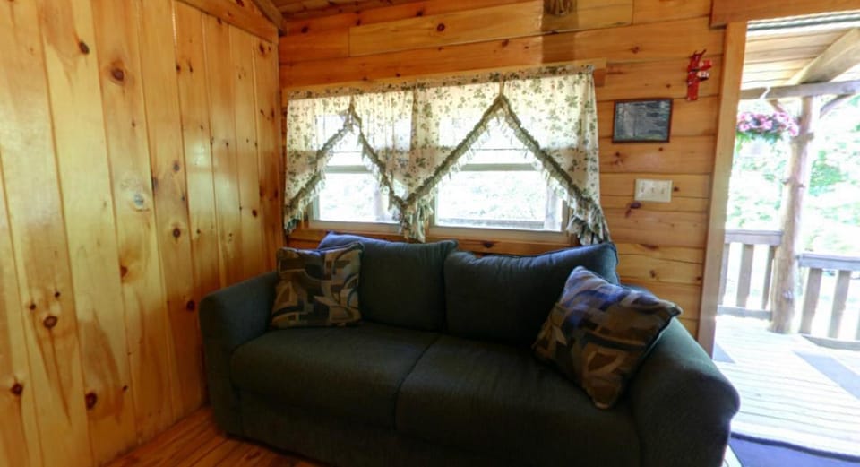 Robin Hill Camping Resort Deluxe Cottage 13 Campground/ 
RV Resort in Pennsylvania