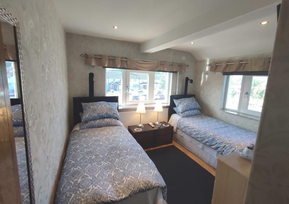 DUBLIN AIRPORT BEAUMONT HOSPITAL Marie's Bed and Breakfast Bed and Breakfast in Dublin