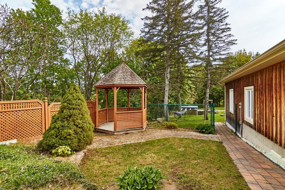 Auberge de la Tour et Spa Bed and Breakfast in Orford
