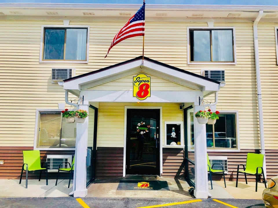 Property building, Facade/entrance