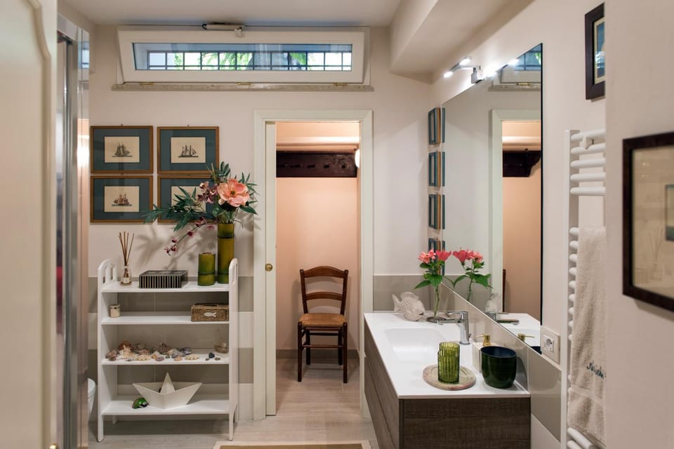 Shower, Toilet, Bathroom, Photo of the whole room