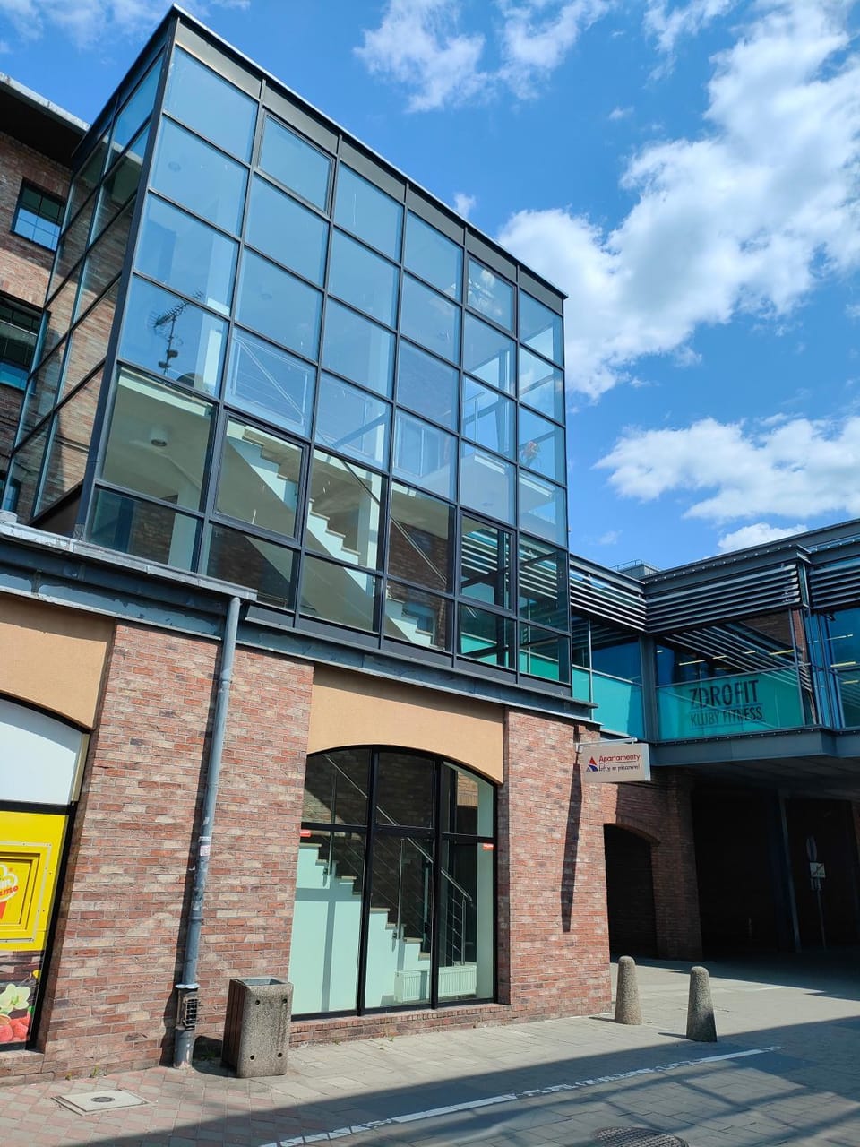Property building, Day