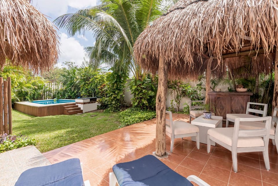 Garden, Swimming pool