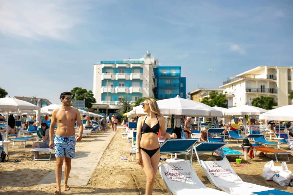 Property building, Pool view, Swimming pool