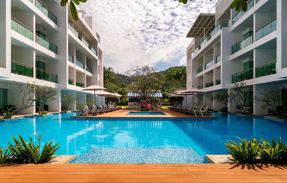 Property building, Swimming pool