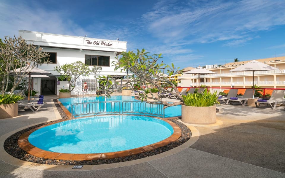 Property building, Swimming pool