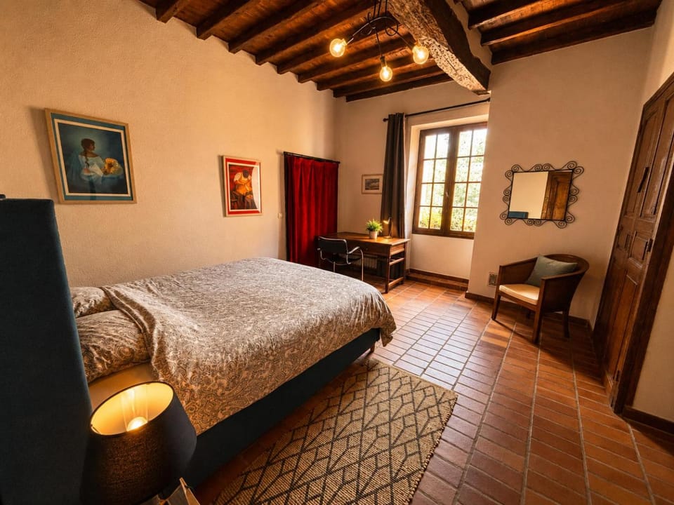 La chambre la Tricherie Bed and Breakfast in Occitanie