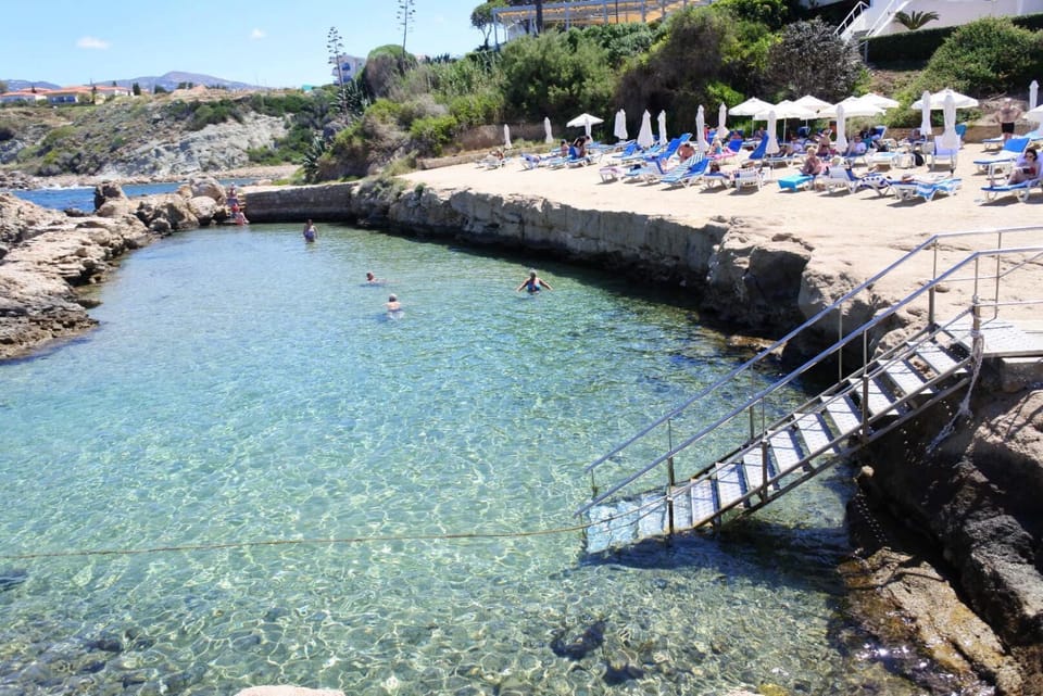 Kissonerga beach apartment Apartment in Paphos District