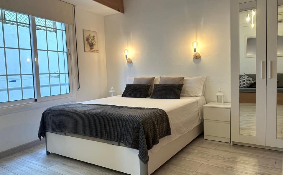 Lets Holidays Comfortable Apartment Near Beach Apartment in Tossa de Mar