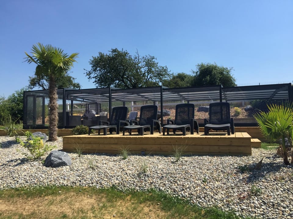 Property building, Pool view