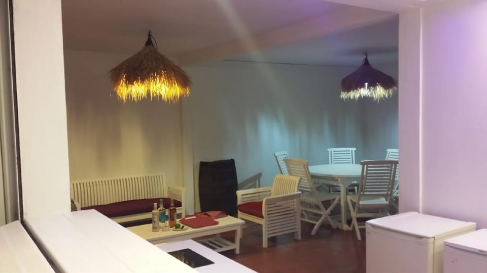 Communal lounge/ TV room