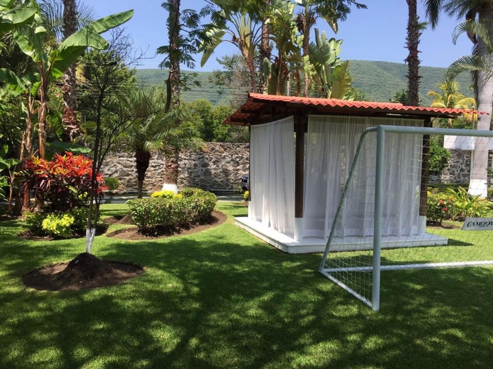 Off site, Day, Garden view