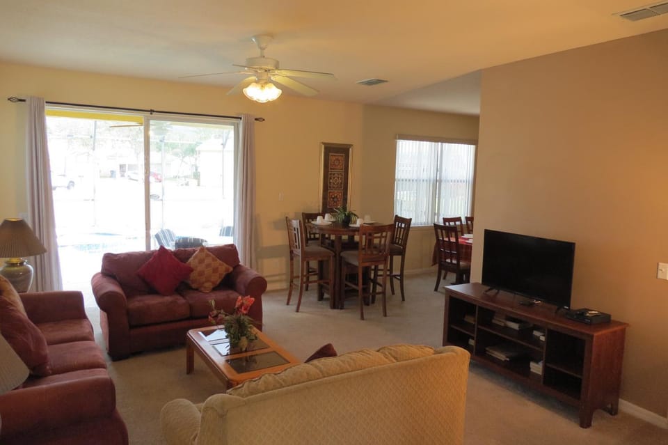 Formosa Garden Pool Home House in Osceola County