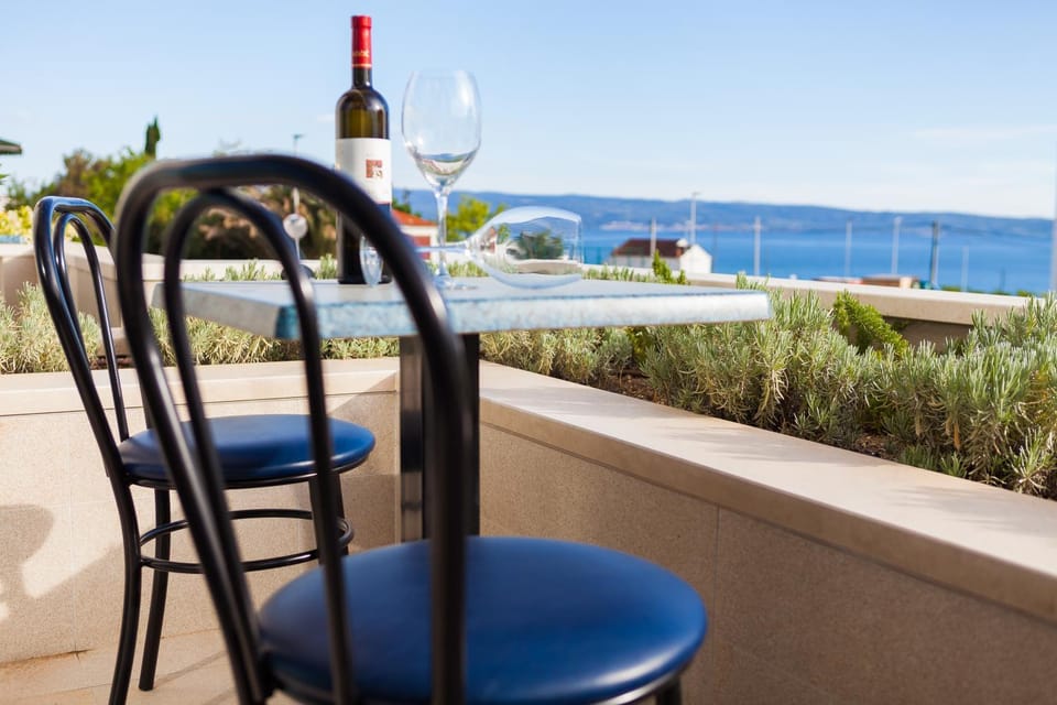 Day, Summer, View (from property/room), Balcony/Terrace, Photo of the whole room, Decorative detail, Seating area, Sea view, Area and facilities, Drinks