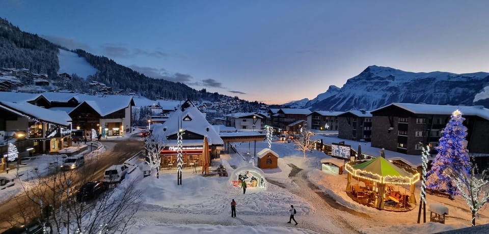 Night, Neighbourhood, Natural landscape, Winter, View (from property/room), City view, Mountain view, Street view, Location