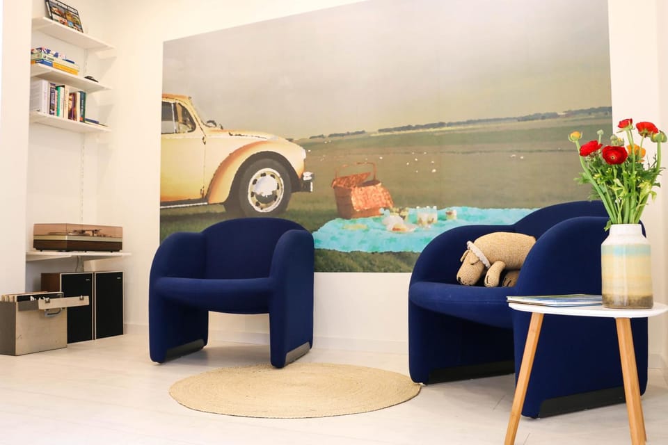 Communal lounge/ TV room, Living room
