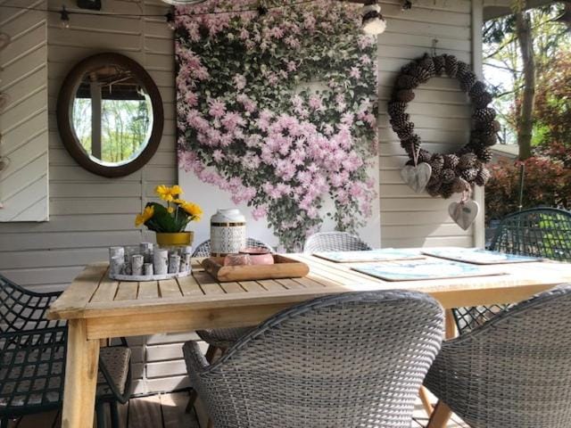 Day, Garden, Dining area