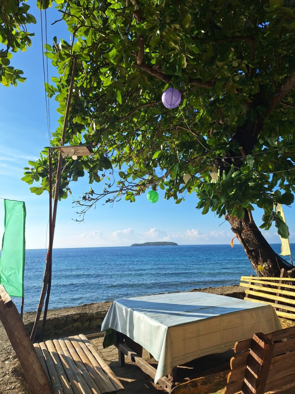 Island Front - Bangcogon Resort and Restaurant Bed and Breakfast in Oslob