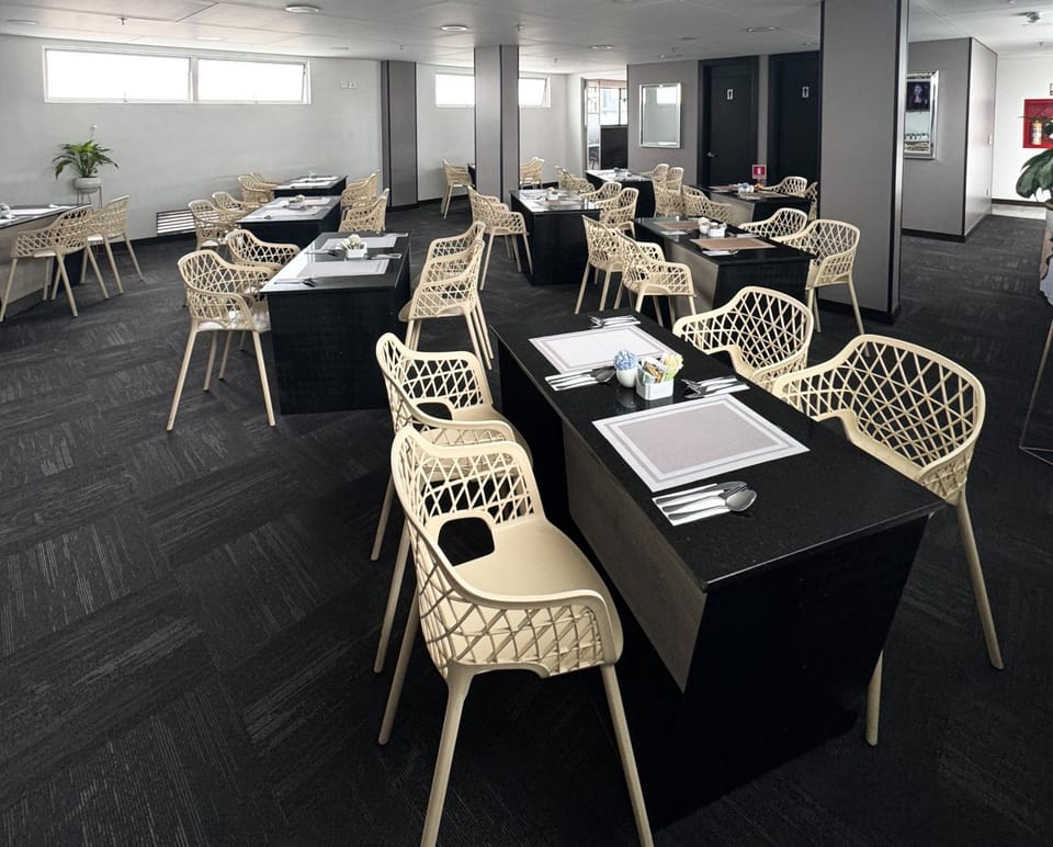 Property building, Restaurant/places to eat