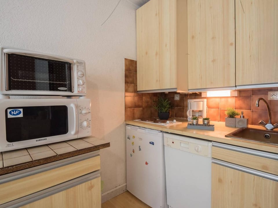 Appartement 6 pers Saint Lary Soulan, proche centre, balcon - FR-1-296-207 Apartment in Saint-Lary-Soulan