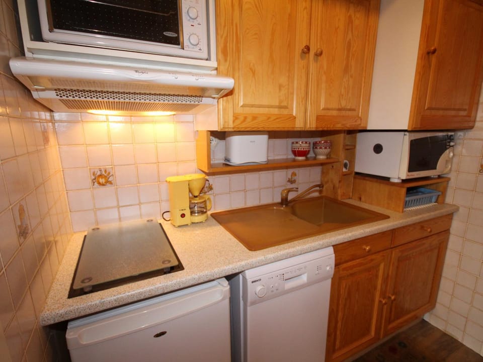 Studio chaleureux pour 4 personnes à Hauteluce - FR-1-293-132 Apartment in Haute-Savoie