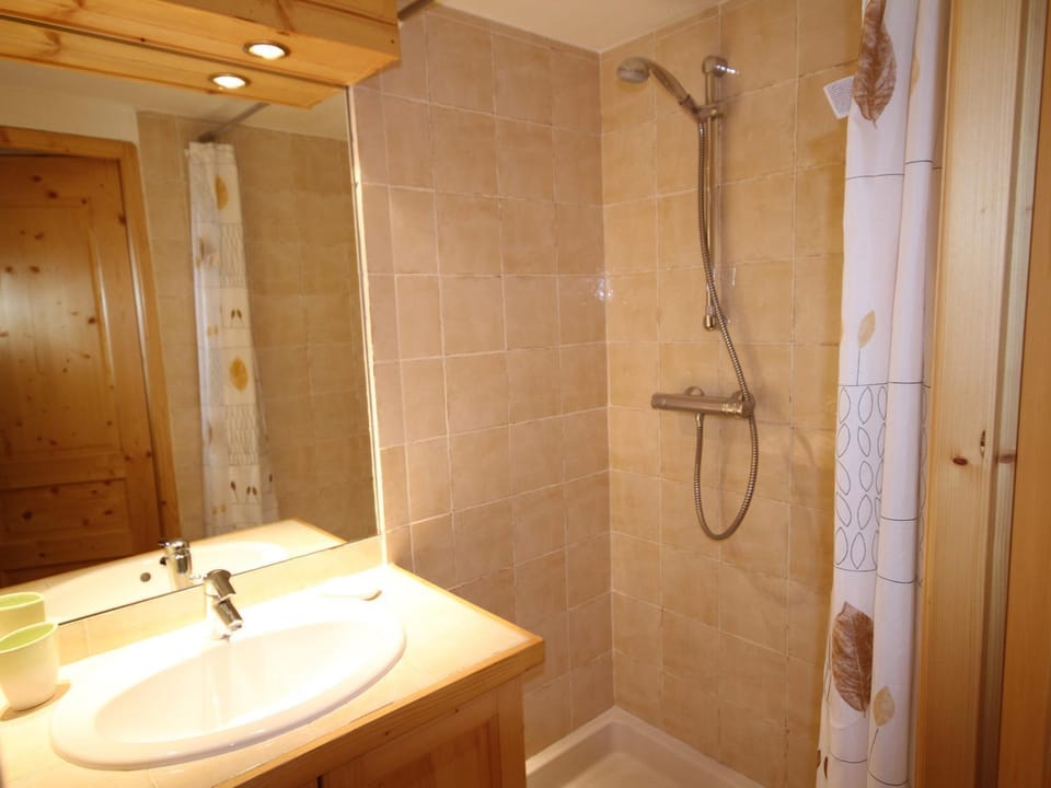 Bel appartement 2 pièces + Alcove pour 4 personnes - FR-1-293-159 Apartment in Haute-Savoie