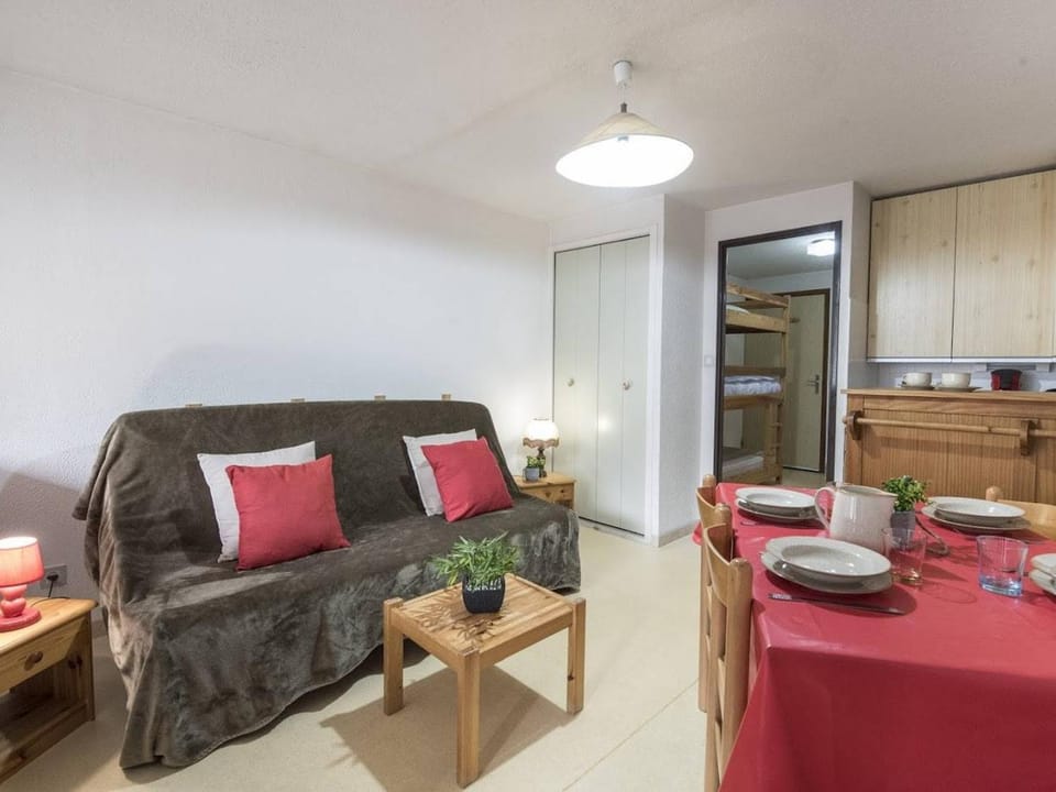 Studio 4 pers. proche centre, téléphérique, navette & parking privé - FR-1-296-240 Apartment in Saint-Lary-Soulan