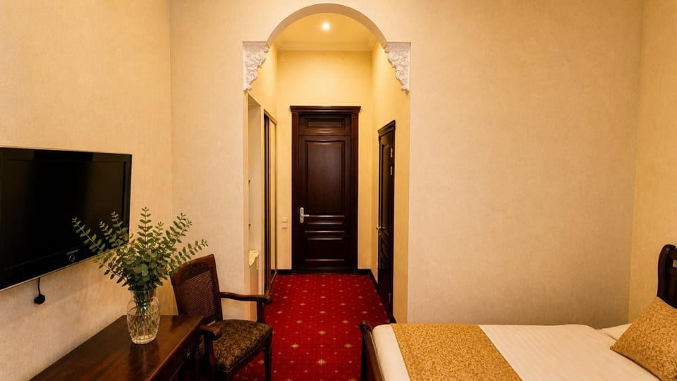 TV and multimedia, Photo of the whole room
