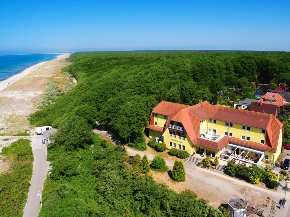 Seehotel Düne Hotel in Müritz