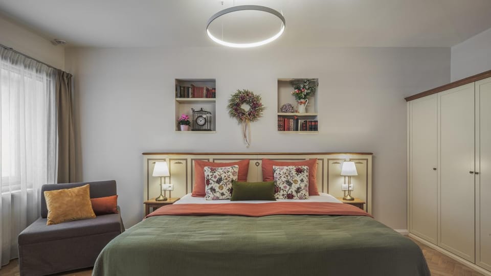 Bed, Bedroom
