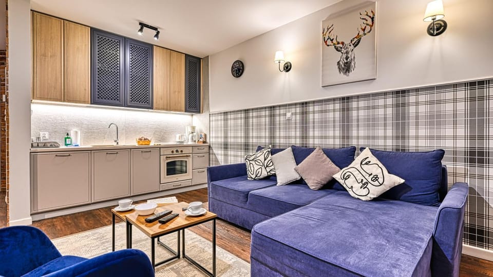 Kitchen or kitchenette, Living room, stove