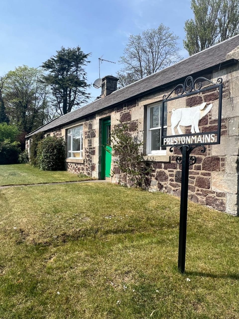 East Linton 4 Bedroom Cottage House in Scotland