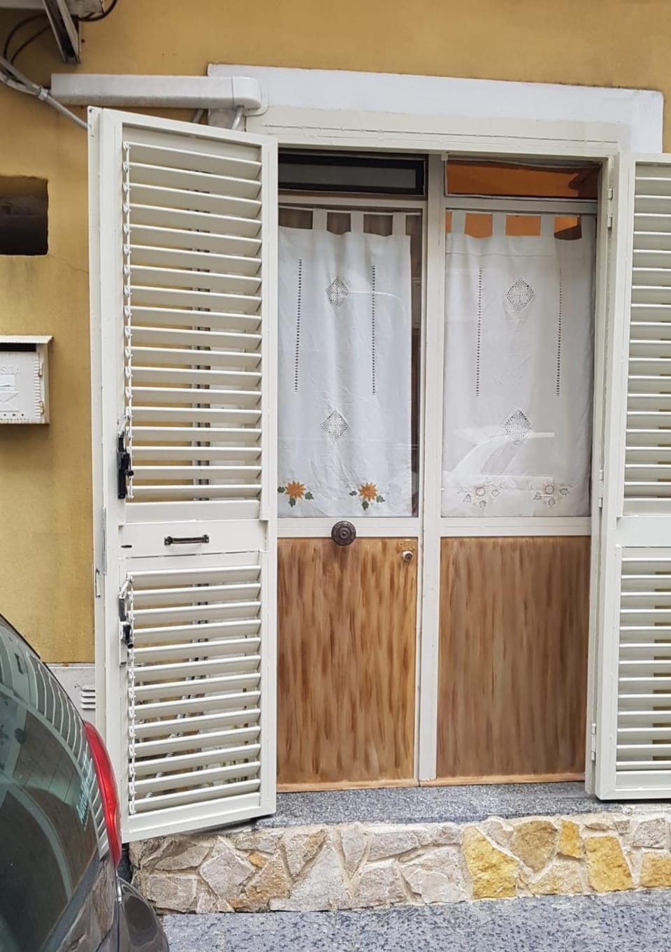 Giovanni s little house Apartment in Catania