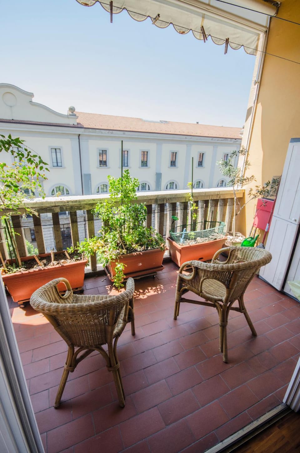 Balcony/Terrace, City view, Street view
