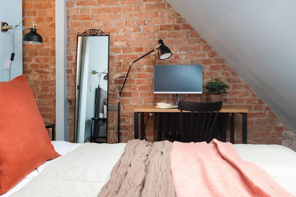 Bed, TV and multimedia, Photo of the whole room, Bedroom, hair dresser