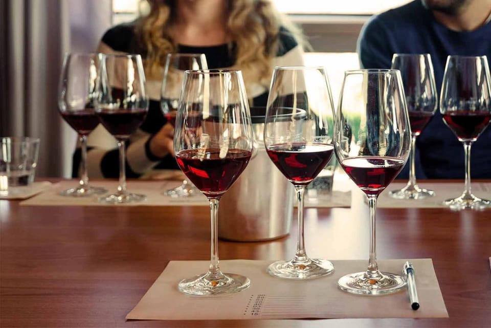 Restaurant/places to eat, Drinks, Alcoholic drinks