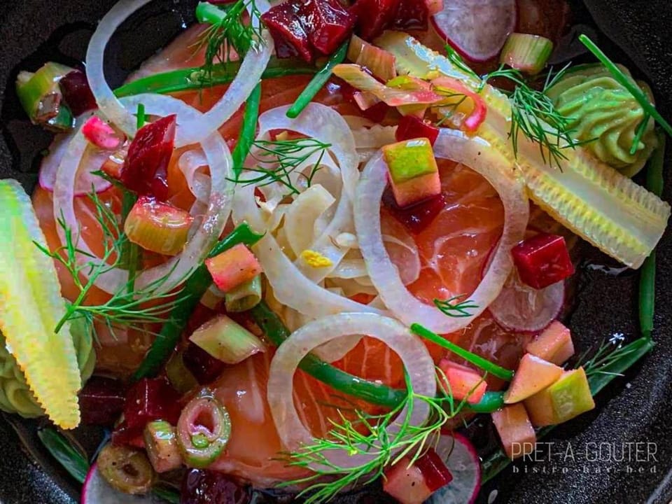 PRET A GOUTER bistro bar bed Inn in Flanders