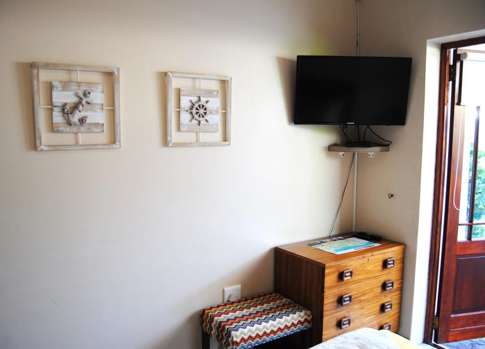 TV and multimedia, Evening entertainment